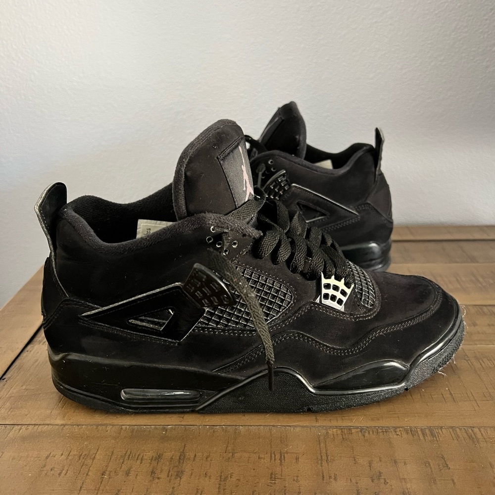 Black cats 4 , size 10 , BLACK